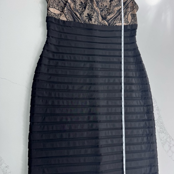 Signature Lana Elegant Black Lace Dress size 6 - Picture 13 of 14